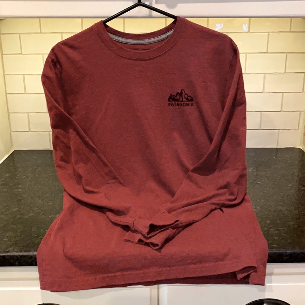 Patagonia long sleeved T-shirts - medium
